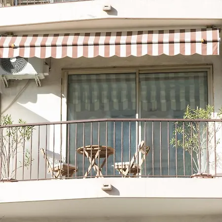 Nadia Apartment *